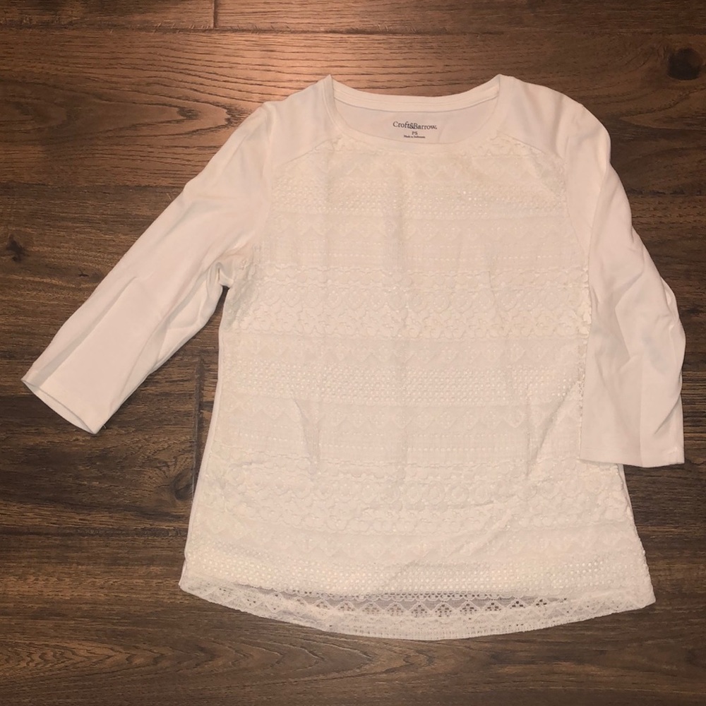 White shirt with lace design